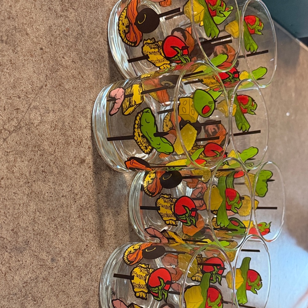 Colorful Burger-Themed Glasses Set